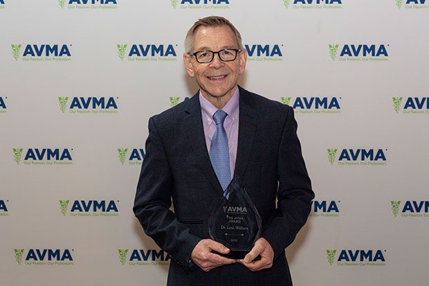 Advocate for Animal Hospitals, Dr. Link Welborn, Wins AVMA Award